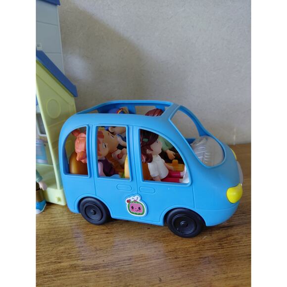 CoComelon Interactive Play & Learn Toys Playset - Picture 4 of 8